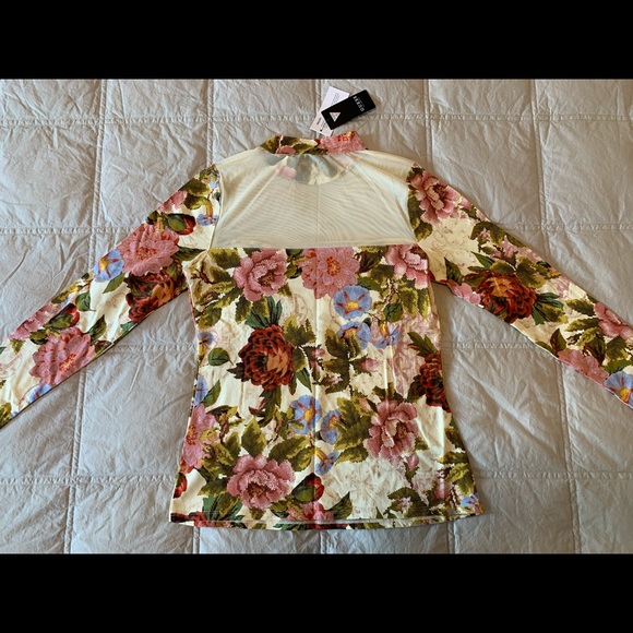 Guess top - Picture 3 of 6